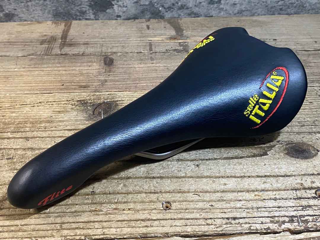KK571 セライタリア selle italia フライト Flite titanium サドル 黒 チタンレール