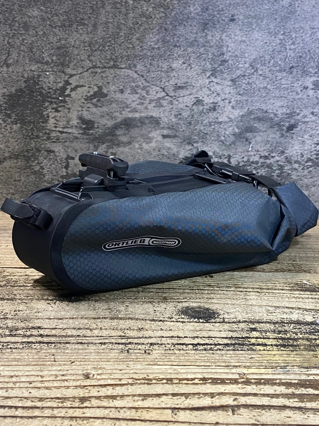 JS980 オルトリーブ ORTLIEB サドルバッグ グレー 黒