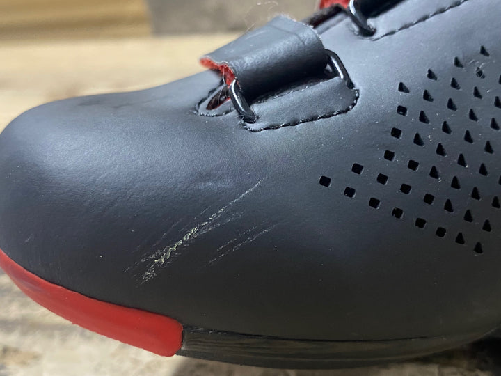 KG206 フィジーク Fizik R4 ROAD BOA ビンディングシューズ EU40 3穴 黒赤