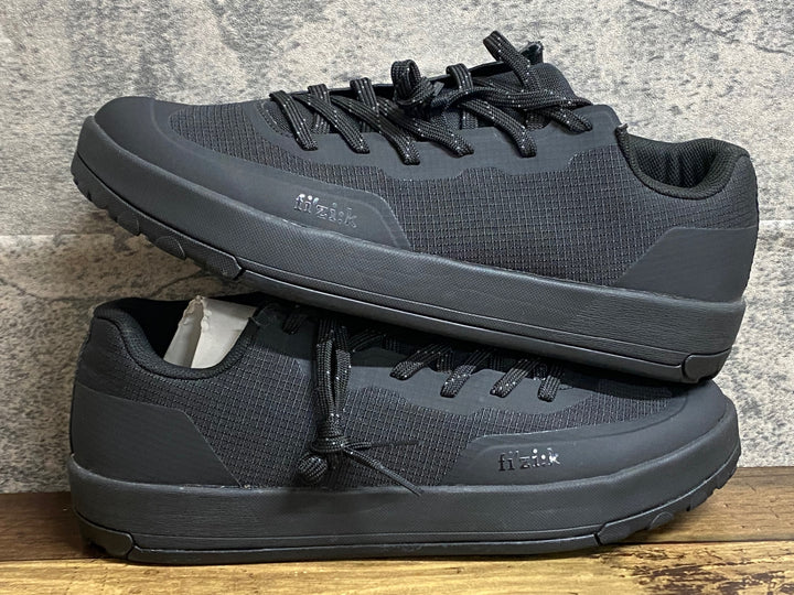 JY004 フィジーク fizik GRAVITA VERSOR shoes ビンディングシューズ 2穴 レース 黒 EU42