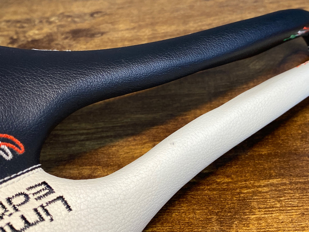 KR306 SELLE SMP DYNAMIC Limited Edition サドル 白/黒 inox tubeレール