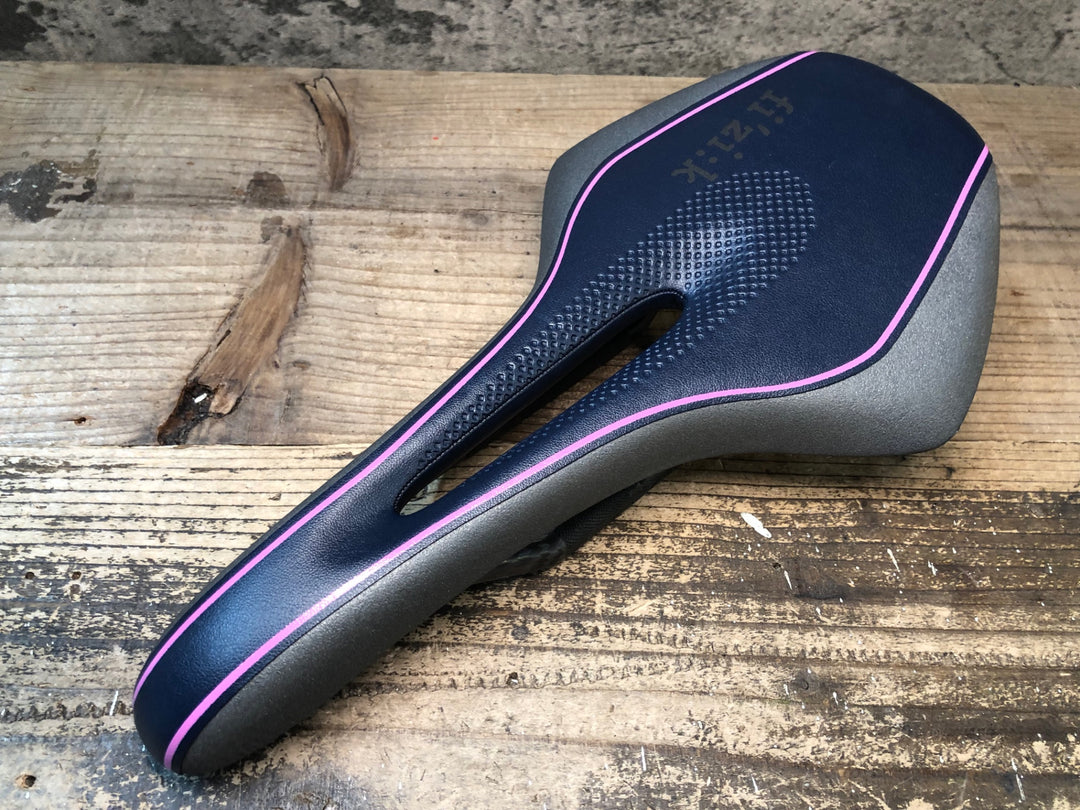 JD525 フィジーク fizik ルーチェ LUCE サドル ブラック ピンク Large 155mm カーボンレール ※リアキャップ欠品