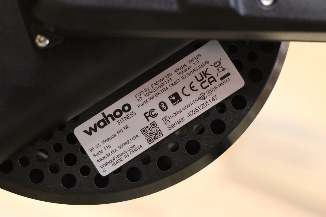 ワフー WAHOO キッカーコア KICKR CORE ダイレクトドライブ スマートトレーナー ZWIFT クリック＆コグ付 【立川店】