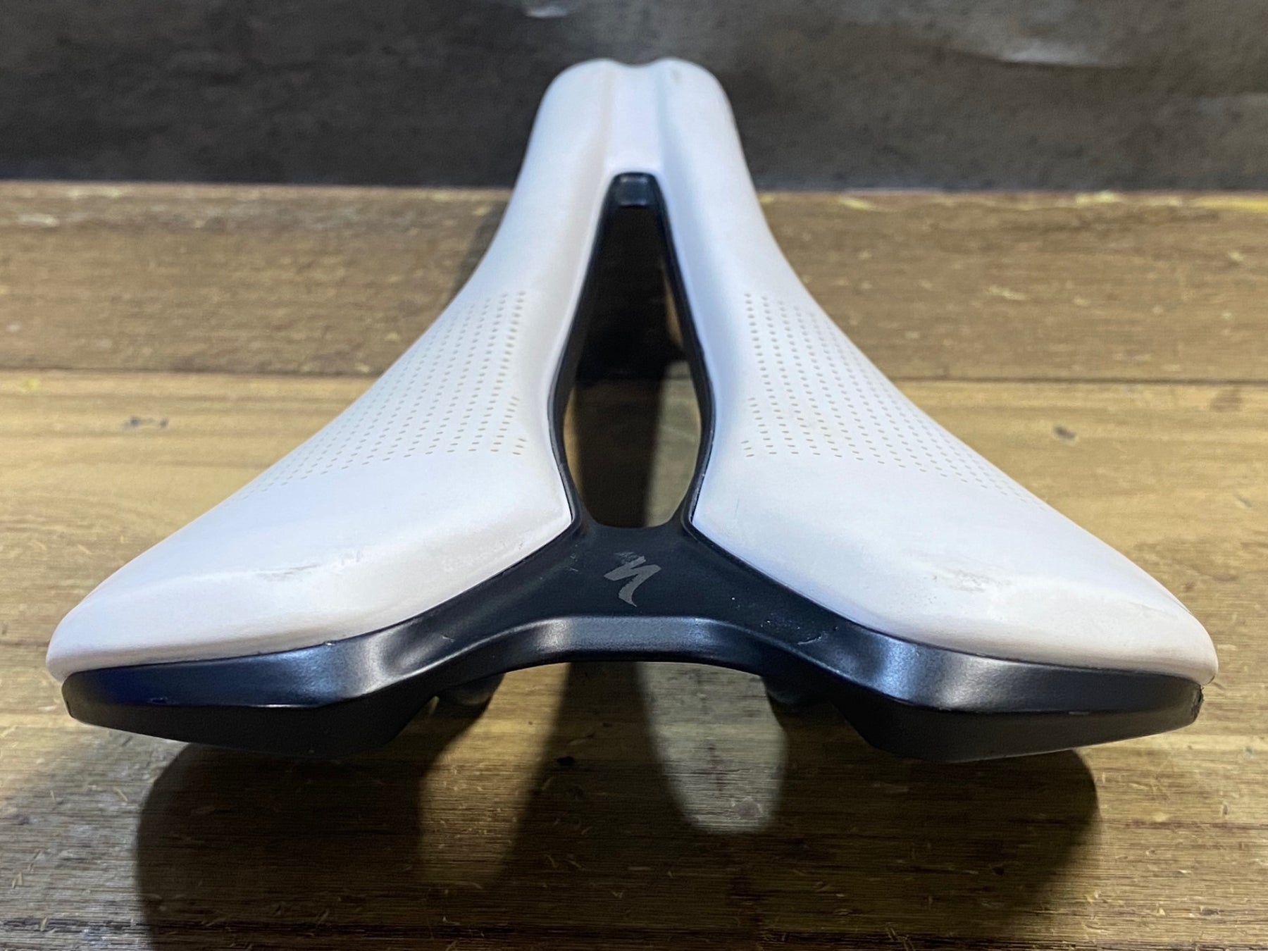 JT777 スペシャライズド SPECIALIZED ROMIN EVO EXPERT GEL 143mm