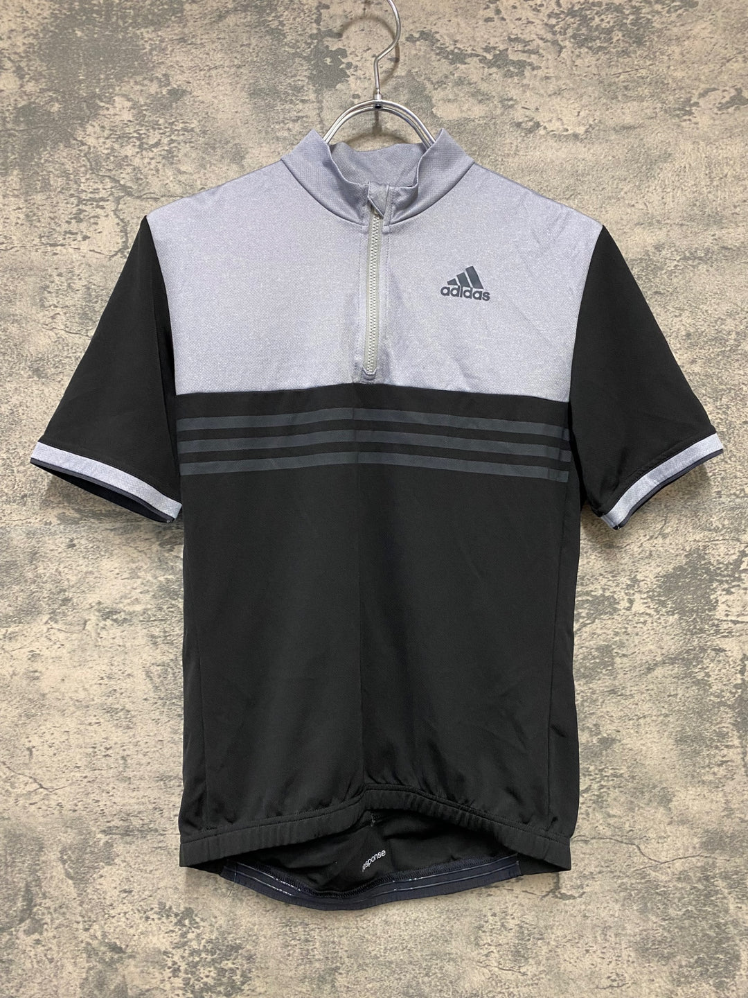 KC168 アディダス adidas 半袖 サイクルジャージ グレー 黒 ※サイズ不明、タグカット