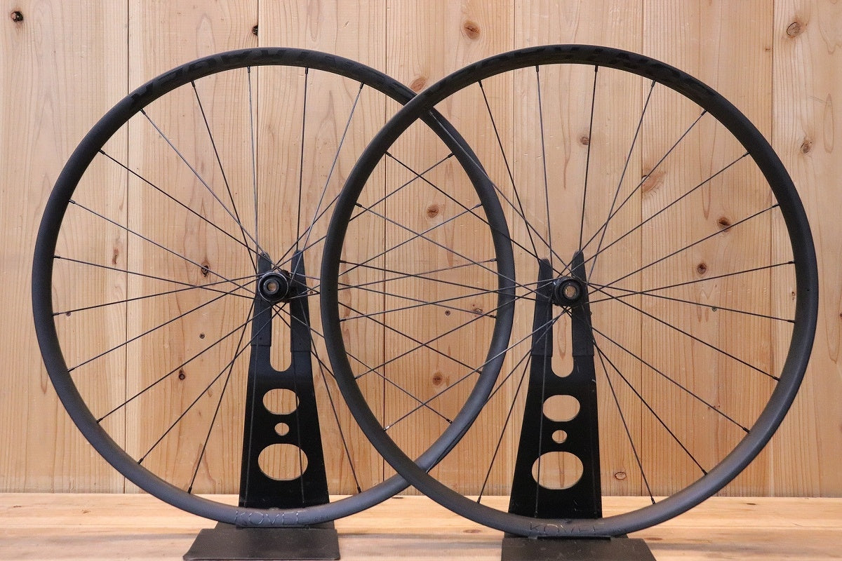 ボントレガー BONTRAGER コヴィー KOVEE RSL 30 カーボン チューブレス