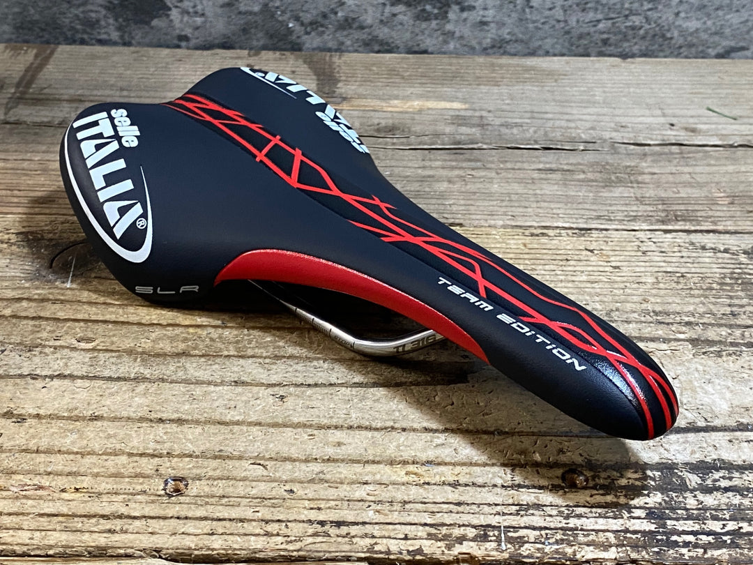 KK770 セライタリア SELLE ITALIA SLR TEAM EDITION サドル 黒赤 Ti316レール 135mm