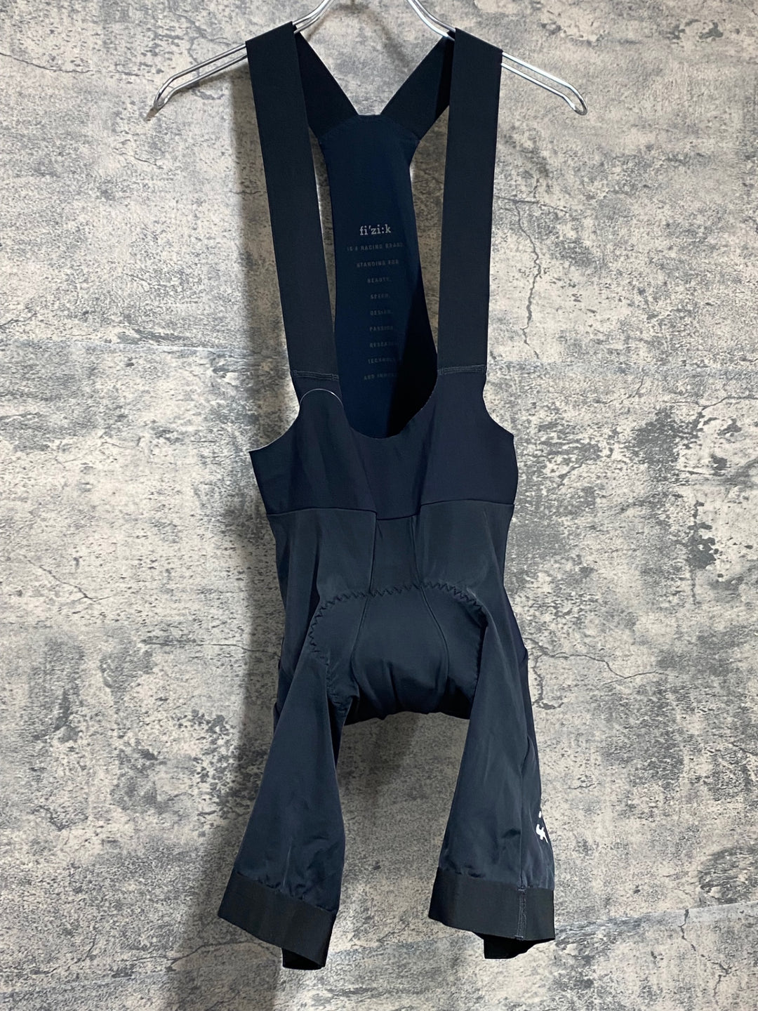 JZ967 フィジーク fizik ビブショーツ 黒 L