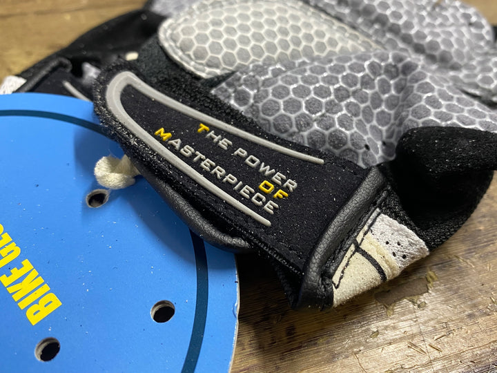 KF824 イントロ intro 指切 グローブ 白 黒 XS