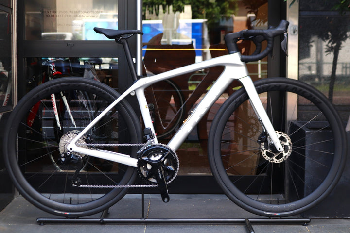 トレック TREK ドマーネ DOMANE SL6 2025モデル 50サイズ シマノ 105 R7170 Di2 12S カーボン ロードバイク AEOLUS PRO37 【東京南麻布店】