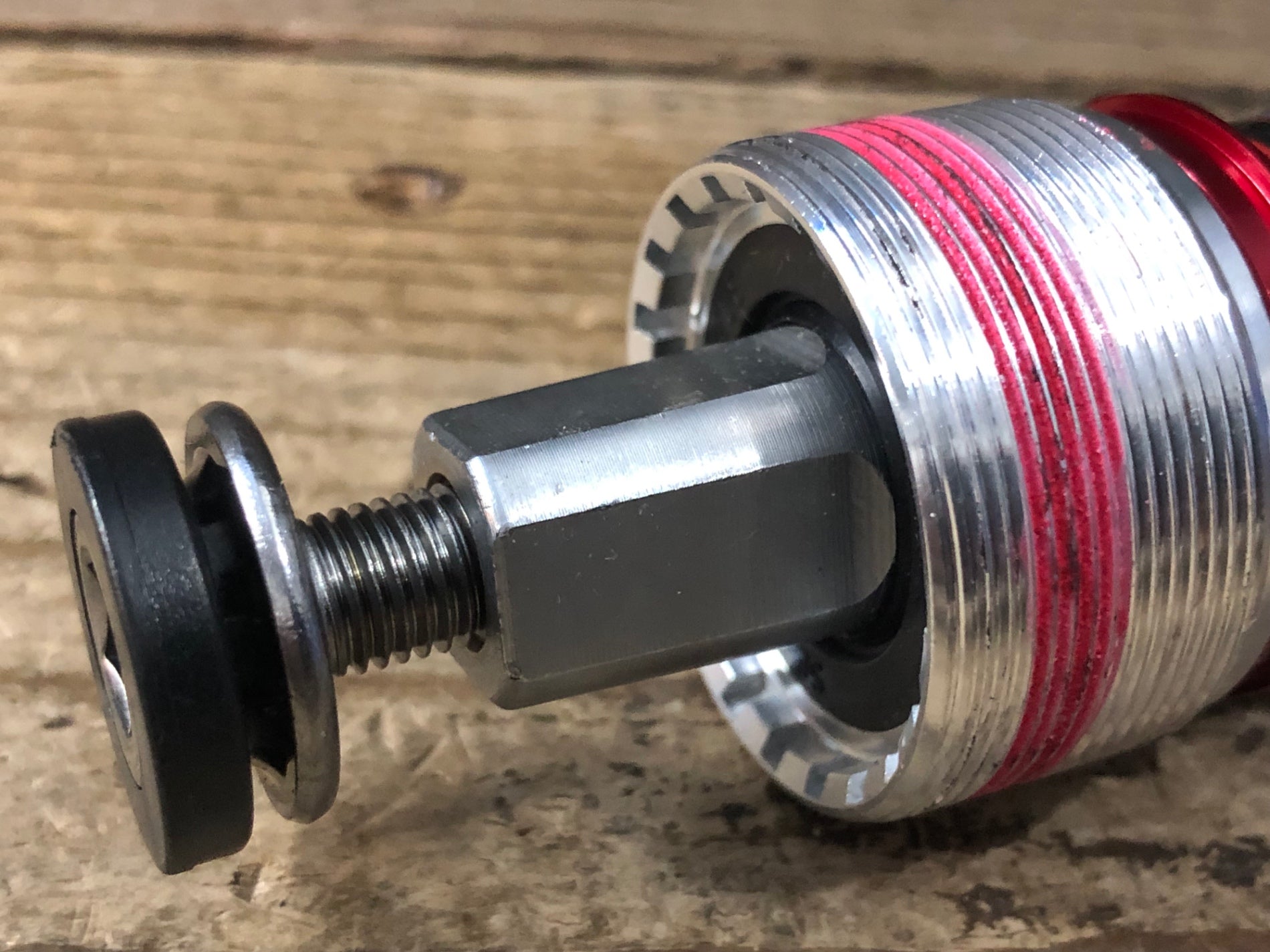 JU900 トーケン TOKEN TK8671CM トムブラケット BB ISO 68mm BSA