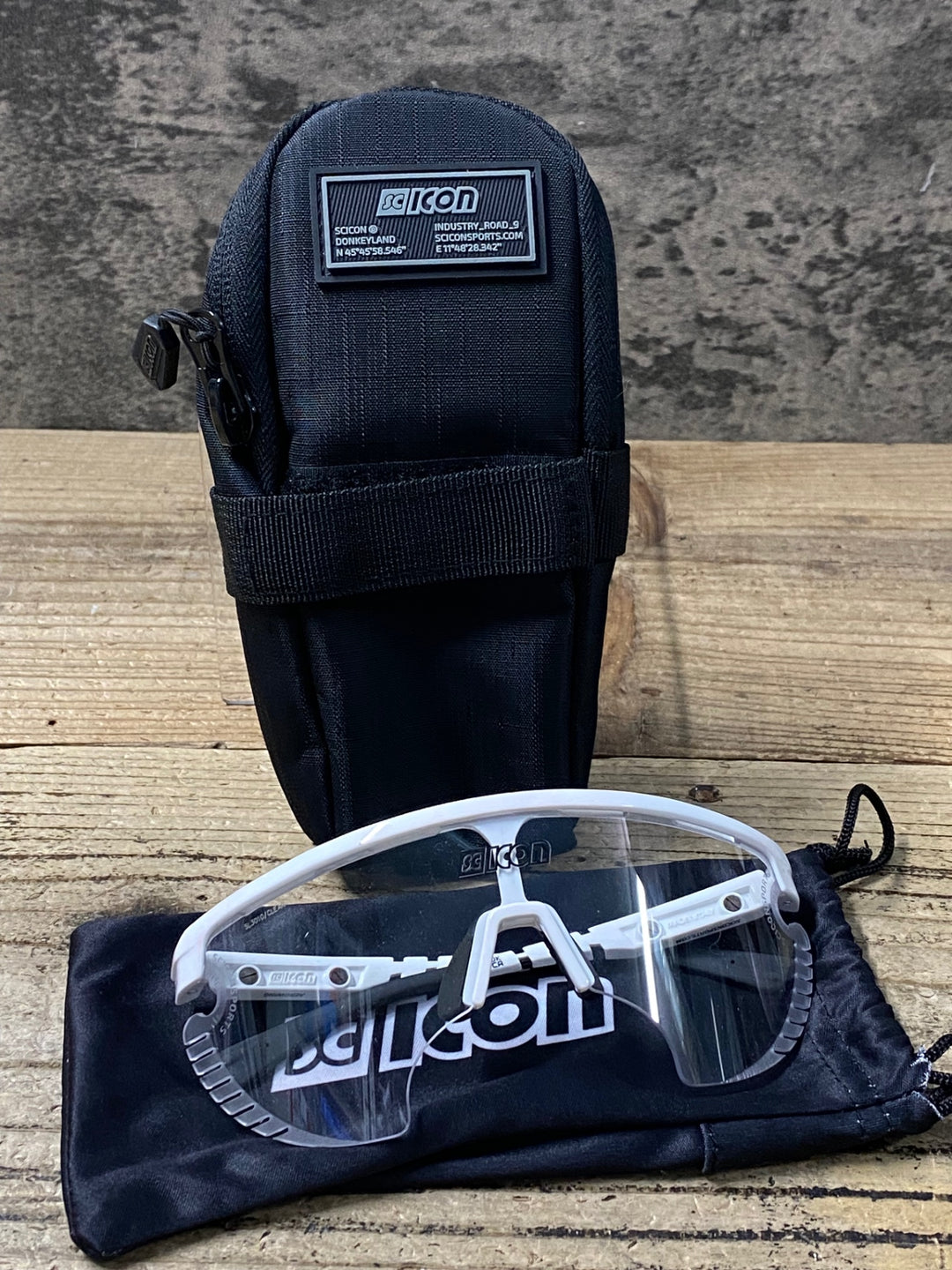 KI536 シーコン SCICON AEROWING サングラス アイウェア 白 クリアレンズ