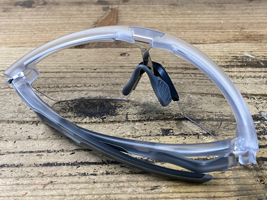 KE167 オークリー OAKLEY SPHAERA クリア PHOTOCHROMIC サングラス アイウェア