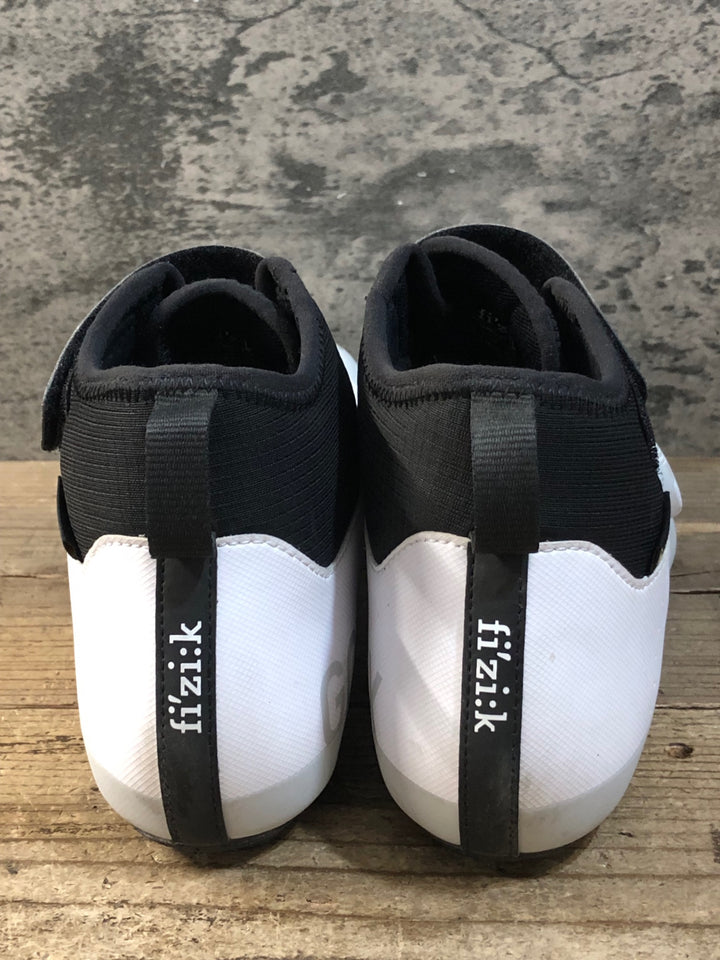 KA966 フィジーク fizik TEMPO ARTICA GTX ビンディングシューズ EU43 白 GORE TEX 3穴