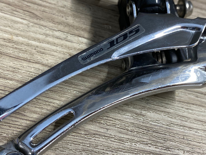 KQ619 シマノ SHIMANO 105 FD-5700 フロントディレイラー 直付 ※座金欠品