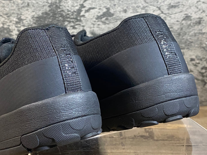 JP057 フィジーク FIZIK GRAVITA VERSOR ビンディングシューズ SPD EU43 黒