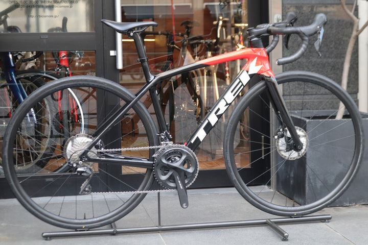 トレック TREK エモンダ EMONDA SL5 DISC 2023モデル 50サイズ シマノ 105 R7000 カーボン ロードバイク 【東京南麻布店】