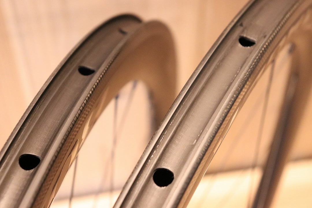 ボントレガー BONTRAGER アイオロス AEOLUS PRO 5 カーボン チューブレスレディ ホイールセット シマノ 11S/12S 【芦屋店】