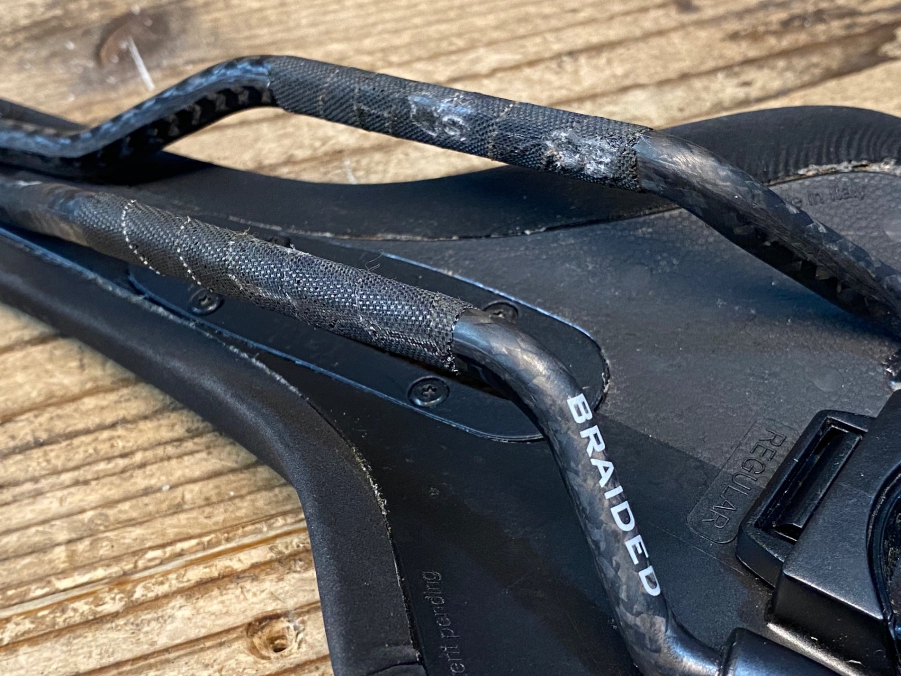 Fizik アンタレス サドル ブラック JG149 フィジーク fizik アンタレス ANTARES R1 OPEN サドル 140mm 黒