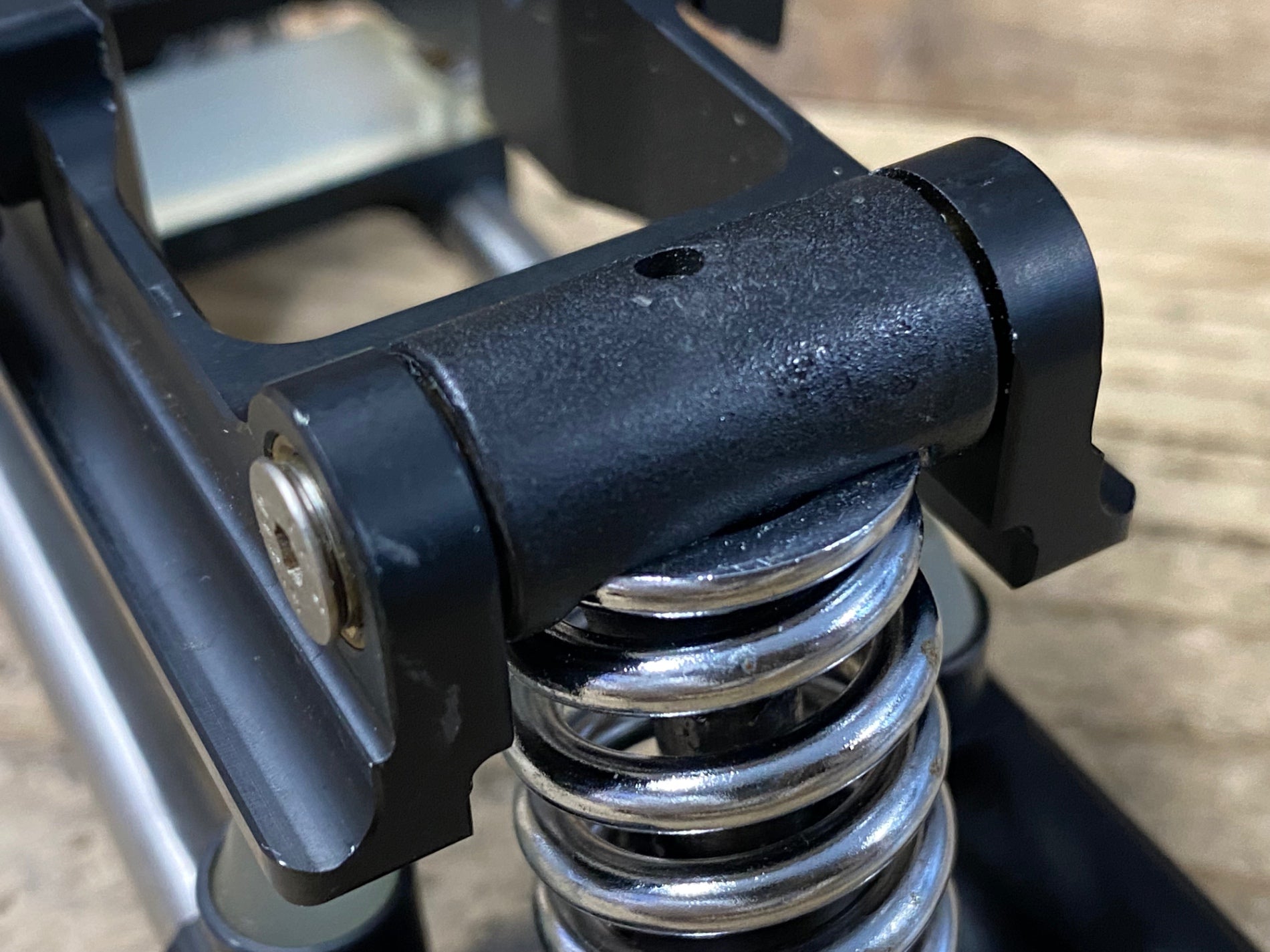 KF128 エアーシート Air Seat 25 ヤグラ サドルサスペンション – BICI