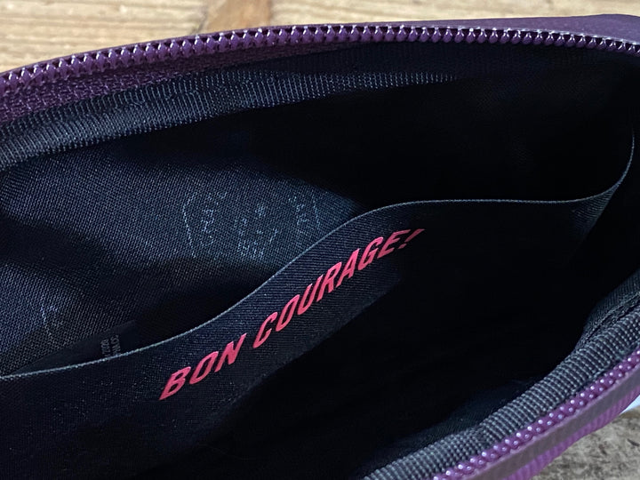 KL455 ラファ Rapha RAINPROOF ESSENTIALS CASE-LARGE サイクルポーチ 紫