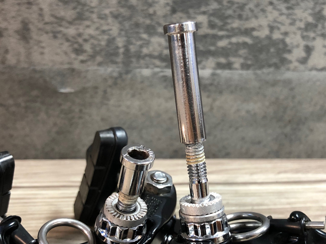 JN616 シマノ SHIMANO 105 BR-5700 キャリパーブレーキ 前後セット