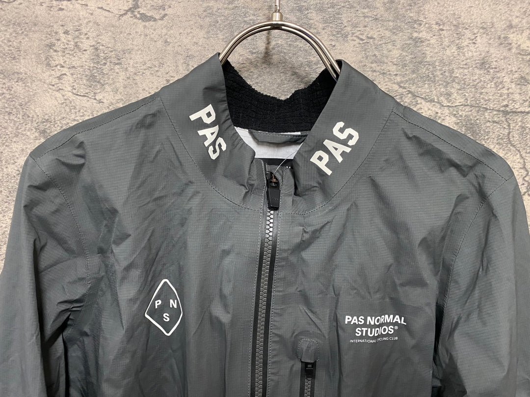 KA566 パスノーマルスタジオ PAS NORMAL STUDIOS PAS MECHANISM SHIELD JACKET 長袖 サイクルジャケット グレー M