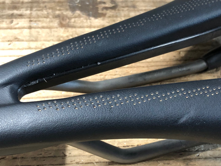 KG134 セライタリア selle italia SP-01 BOOST サドル Ti316 S