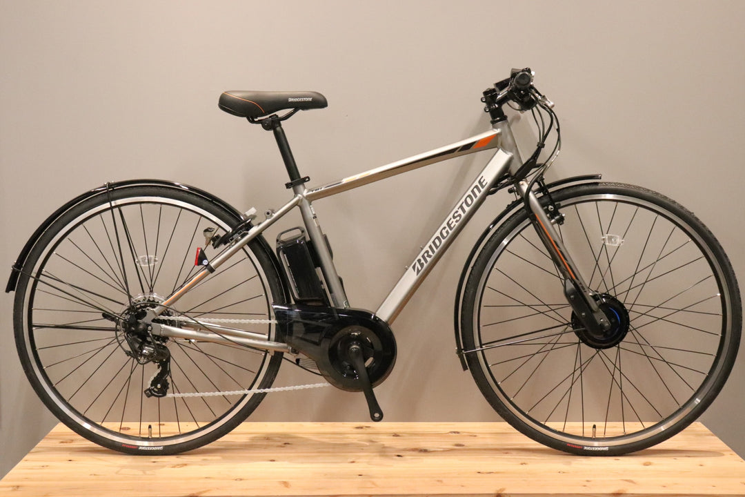【店頭受け取り限定】 未使用 ブリヂストン BRIDGESTONE TB1e 450サイズ シマノ ターニー 7S アルミ クロスバイク Eバイク 【仙台店】