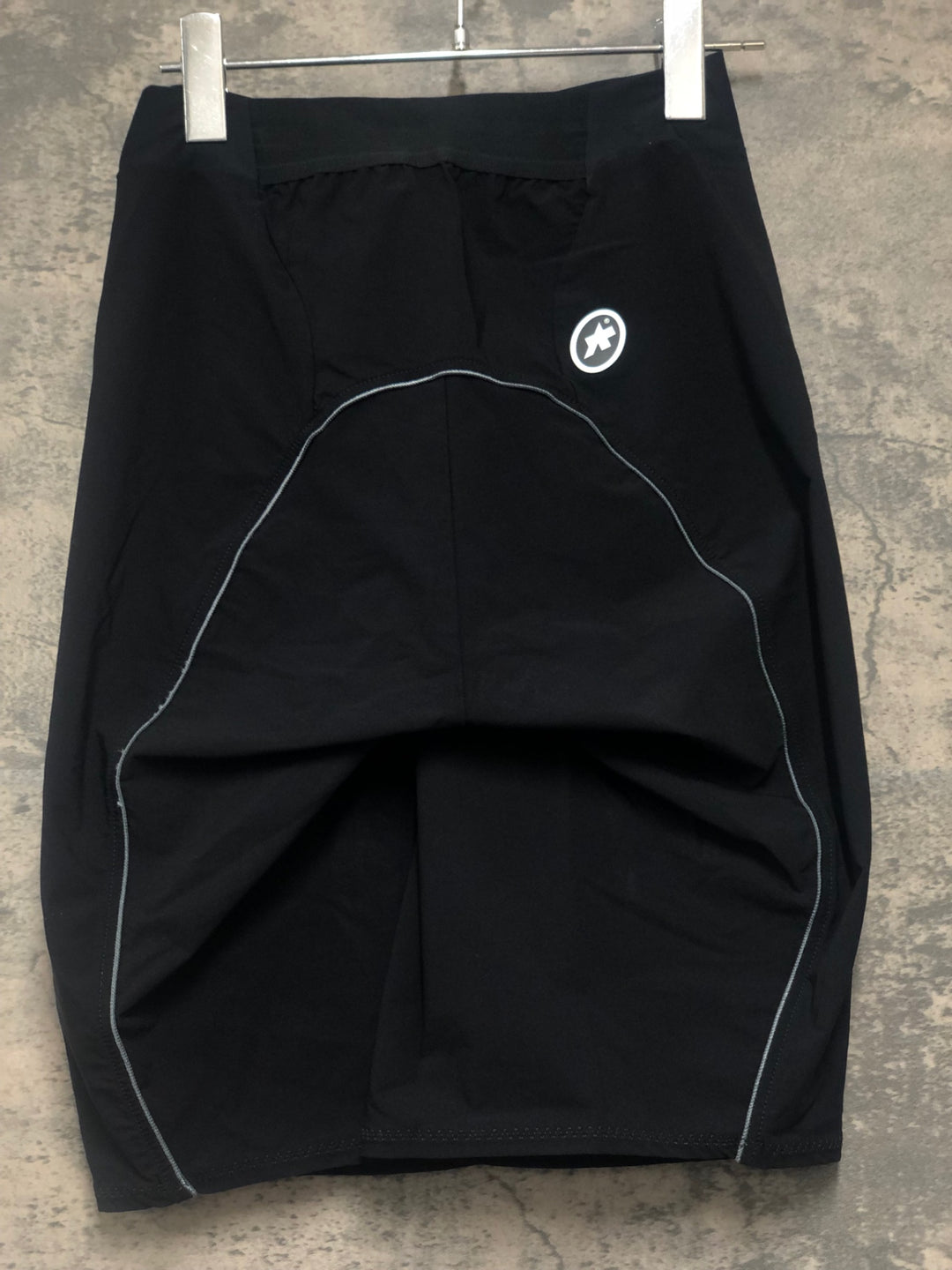 JC653 アソス ASSOS OFFROAD TRAIL HALF SHORTS CARGO カーゴ サイクルパンツ ショートパンツ 黒 XS