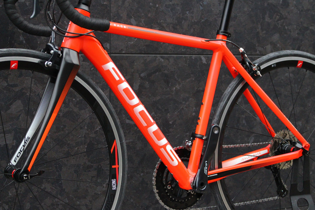 フォーカス FOCUS イザルコレース IZALCO RACE AL 2018 XSサイズ シマノ ソラ 9S アルミ ロードバイク 【福岡店】