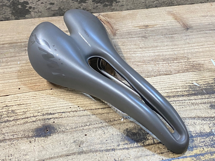 JZ347 SELLE SMP ヘル HELL サドル グレー aisi 304 tubeレール