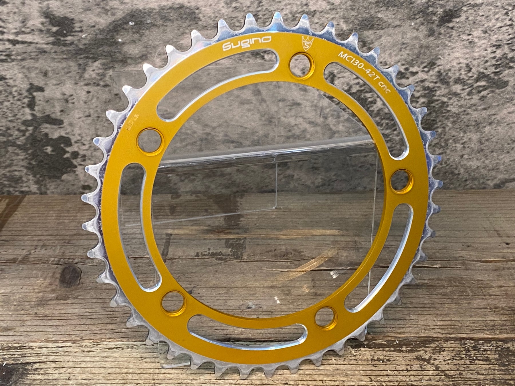 JJ557 スギノ Sugino MC130 チェーンリング 金 42T PCD130mm 厚歯