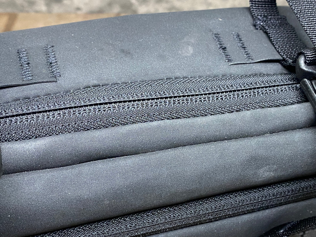 JK702 ラファ Rapha BAR BAG ハンドルバッグ 黒