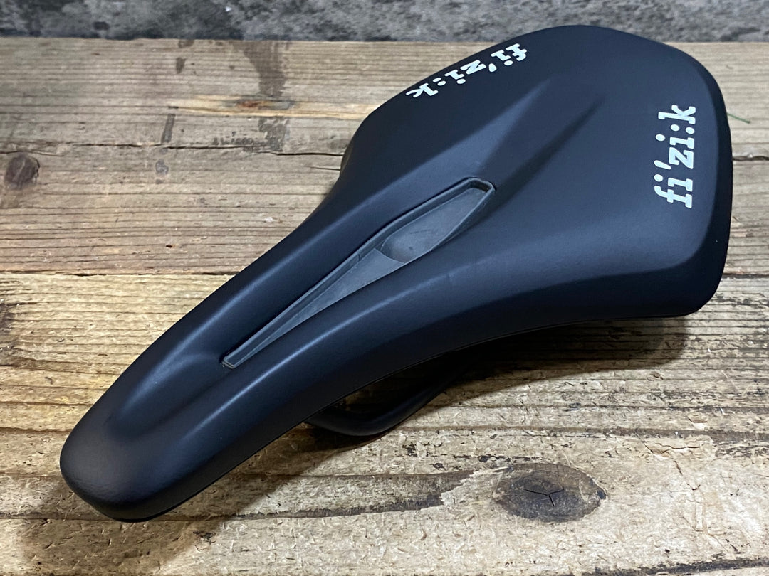 KK767 フィジーク fizik TERRA ARGO X5 サドル 黒 S-Alloy 150mm