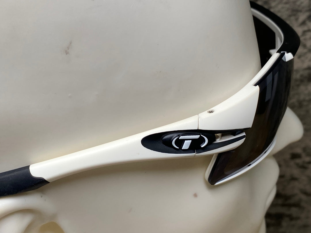 JN849 ティフォージ TIFOSI ダボス DAVOS サングラス アイウェア 白 レンズ2枚付属
