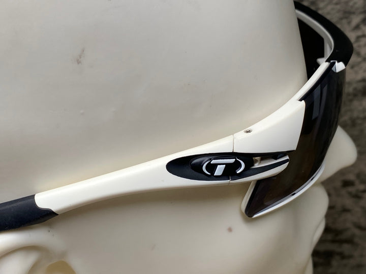 JN849 ティフォージ TIFOSI ダボス DAVOS サングラス アイウェア 白 レンズ2枚付属