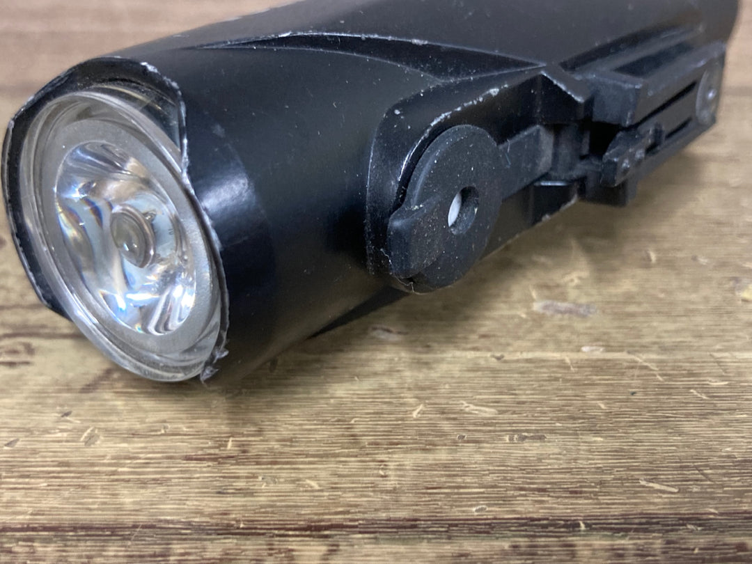 JU237 キャットアイ CATEYE VOLT700 フロントライト 点灯確認済み
