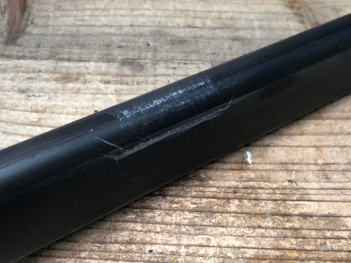 IN009 スペシャライズド SPECIALIZED S-WORKS SHIV DISC カーボン シートポスト カット済 280mm SB0mm ヤグラ欠品 ※過剰固定クラックの為ジャンク