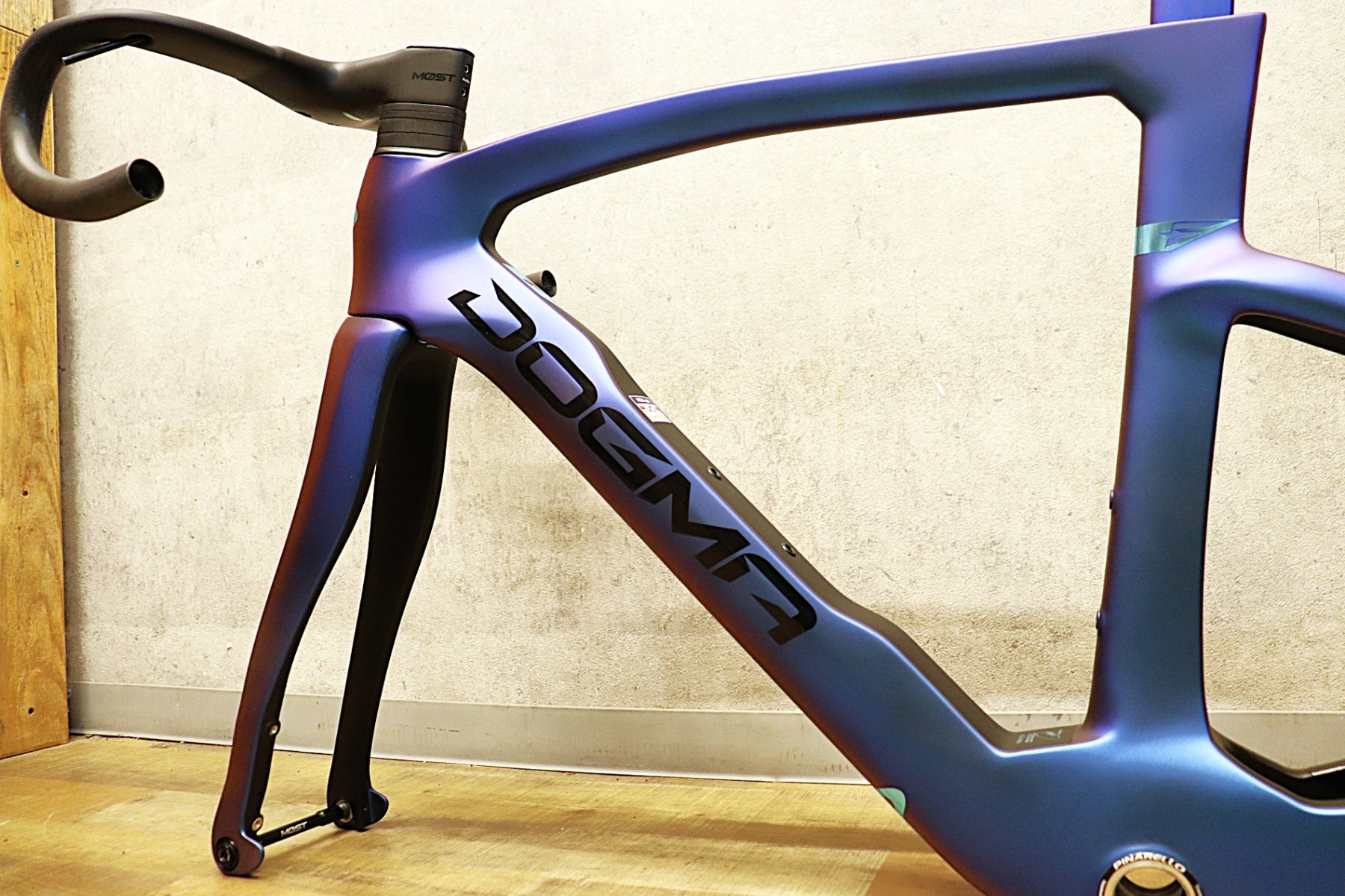 ピナレロ PINARELLO ドグマ NEW DOGMA F 2025 465サイズ カーボン