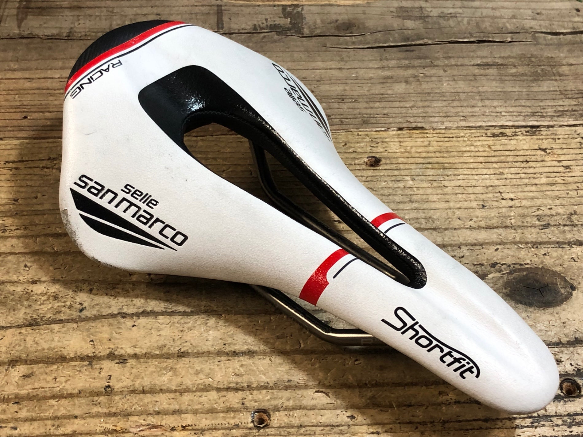 KK416 サンマルコ san marco Shortfit Racing サドル 白 XSiLite