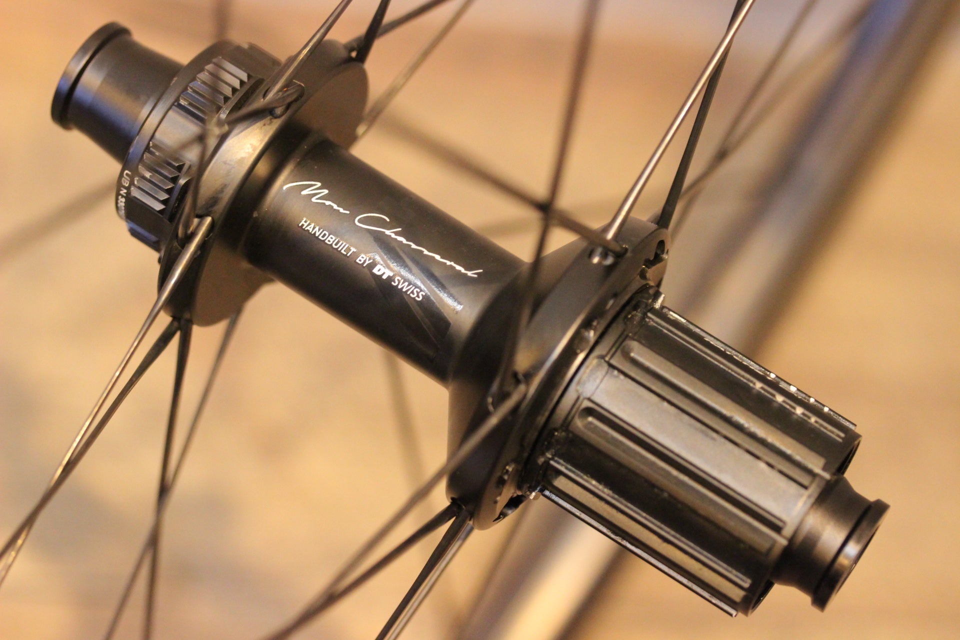 DT SWISS PRC 1100 DICUT 24 MON CHASSRAL カーボン