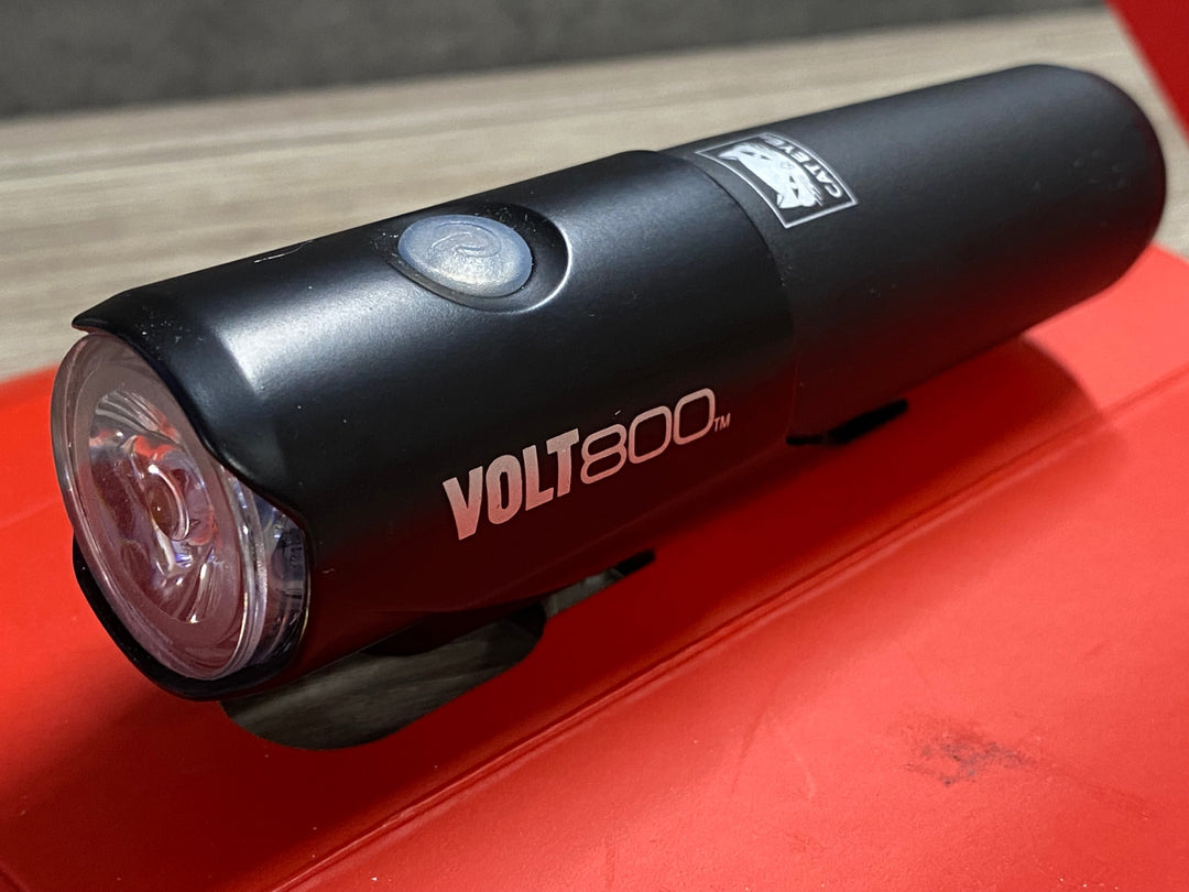 JX845 キャットアイ CATEYE VOLT800 フロントライト 未使用