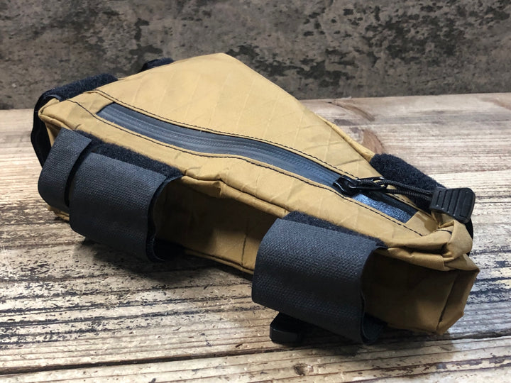 JZ740 フェアウェザー FAIRWEATHER コーナーバッグ CORNER BAG 1.7L ベージュ