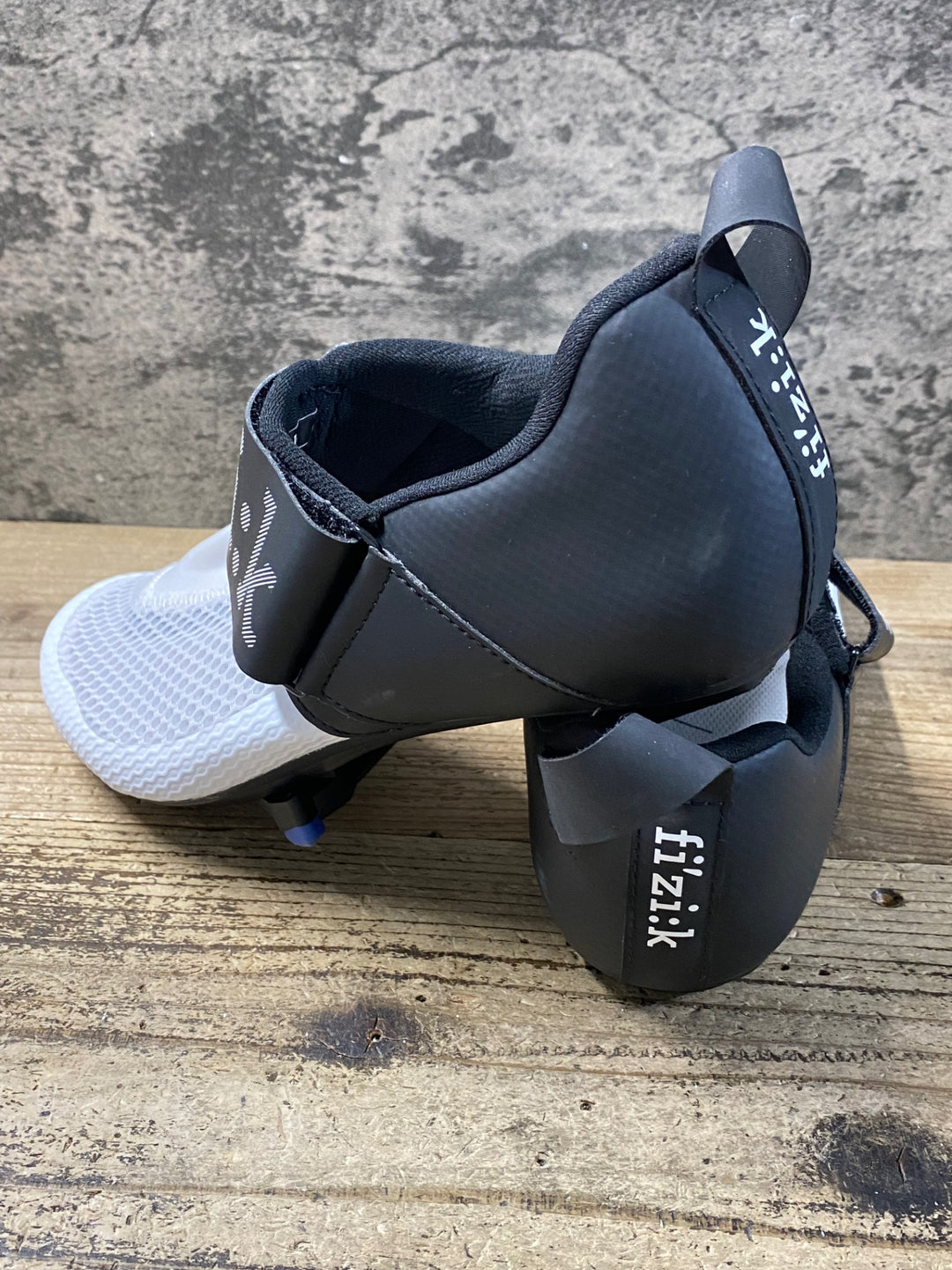 KA502 フィジーク fizik トランシロ TRANSIRO HYDRA ビンディングシューズ 白 3穴 EU41.5