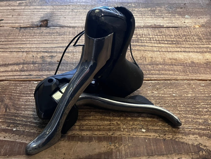 JP718 シマノ SHIMANO 105 ST-5600 STIレバー ※ブラケットカバー劣化加水分解ケーブル断線,変則不良の為ジャンク