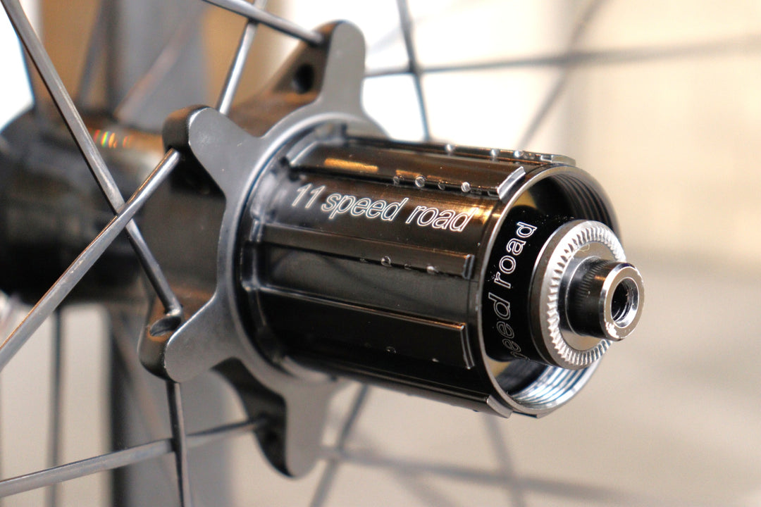 ボントレガー BONTRAGER アイオロス AEOLUS XXX 4 カーボン チューブレスレディ ホイールセット シマノ11/12S ワイドリム 【横浜店】