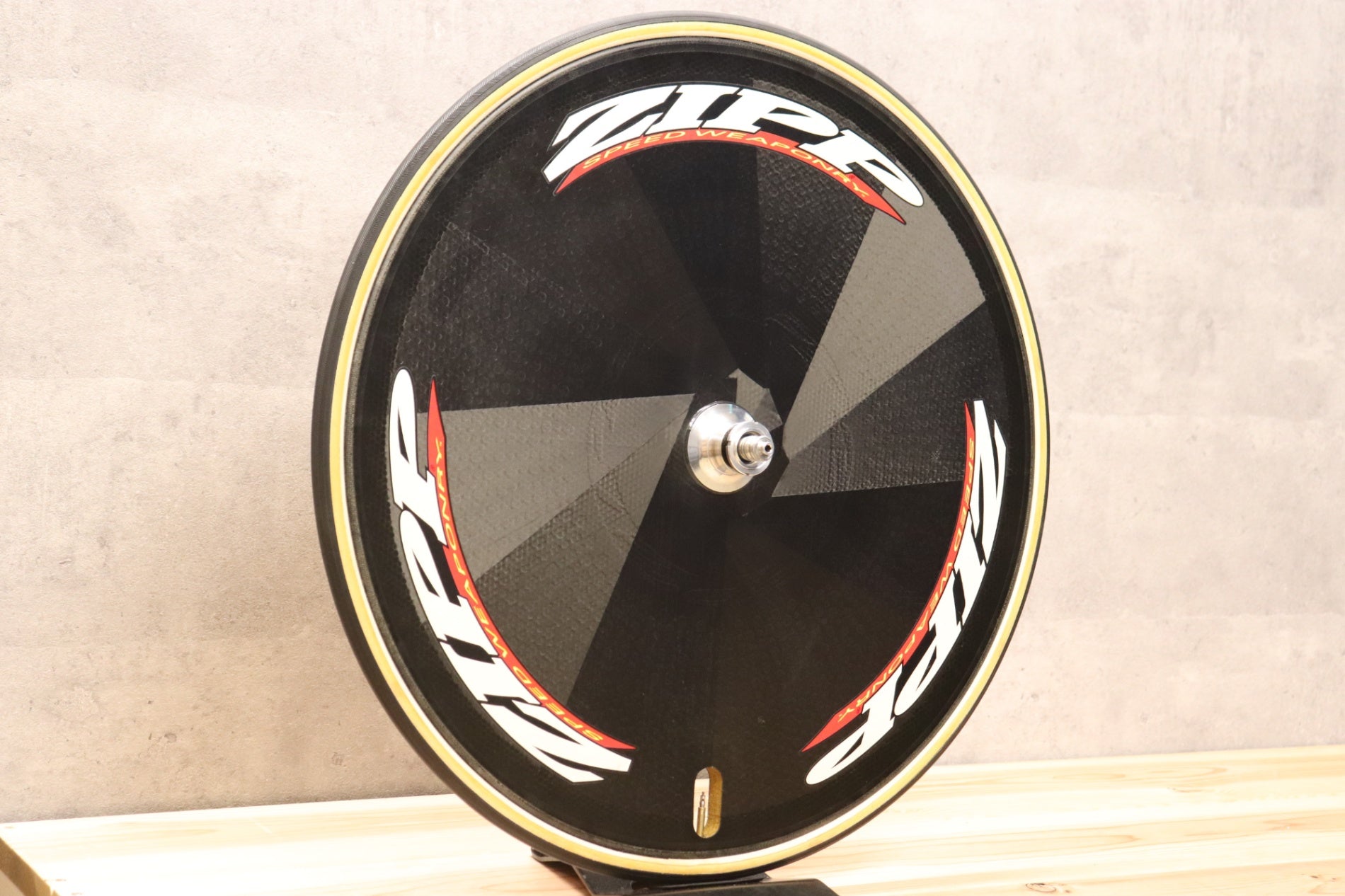 ジップ ZIPP 900 Tubular カーボン チューブラー ディスクホイール