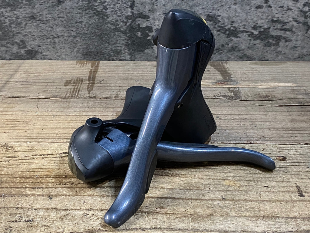 SHIMANO STIレバー　クラリス　st2400 即納】 SHIMANO(シマノ) STIレバー Claris ST-2400 左右セット 2X8S