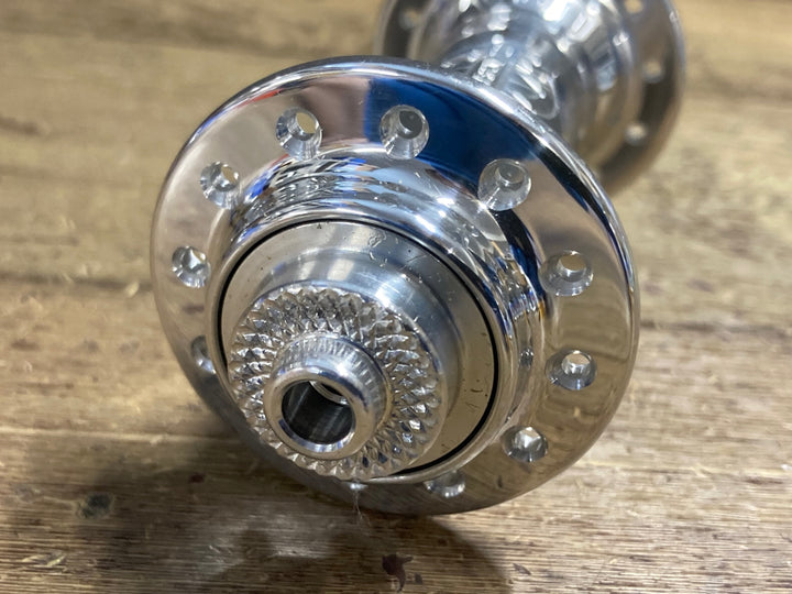 KP146 ホワイトインダストリーズ WHITE INDUSTRIES T11 ロードハブ 前後セット 100/130mm 24H シルバー